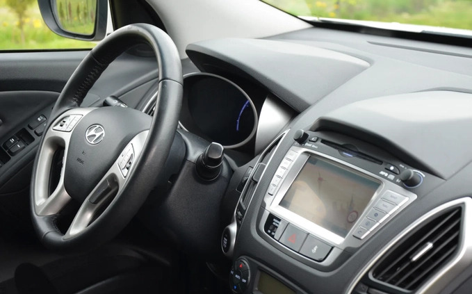 Hyundai ix35 cena 42500 przebieg: 174000, rok produkcji 2013 z Baranów Sandomierski małe 407